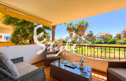 Продается квартира южной ориентации недалеко от пляжа в Ла Энтрада, Пунта Прима, Коста Бланка, Испания. ID3326