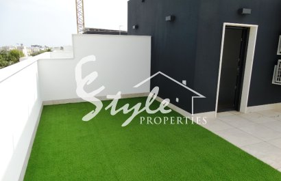 Adosados de obra nueva en venta en Santiago de Ribeira, Murcia, España.ON1560