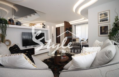 Продается новая вилла в Торревьехе, Коста Бланка, Испания. ON1585