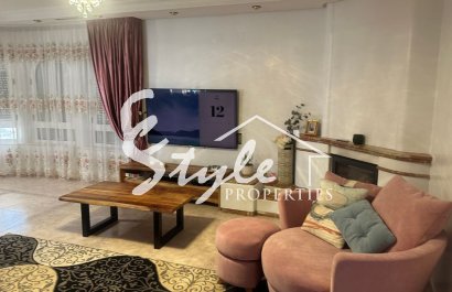 Купить виллу с бассейном и частным садом в Кайоса дел Сегура, Ориуэла Коста. ID 6048