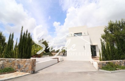 Resale - Villa - Las Colinas - Las Colinas Golf