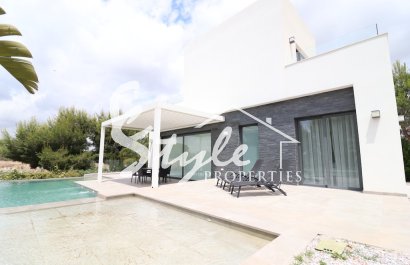 Buy luxury villa with garden and pool, in Las Colinas Golf & Country Club, Villamartín, Orihuela Costa. id 6050