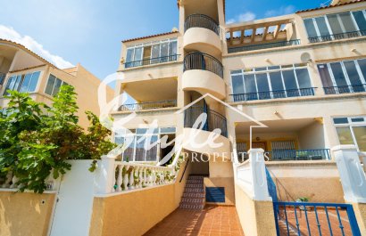 В продаже квартира в комплексе с бассейном у моря в Пунта Прима, Коста Бланка, Испания. ID3338