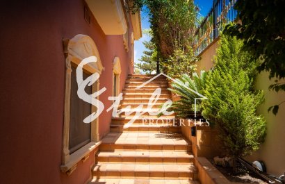 Вторичное жилье - Вилла - Кампоамор