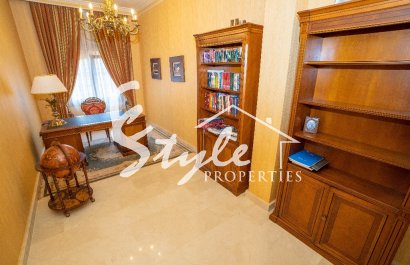 Вторичное жилье - Вилла - Кампоамор