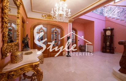 Вторичное жилье - Вилла - Кампоамор