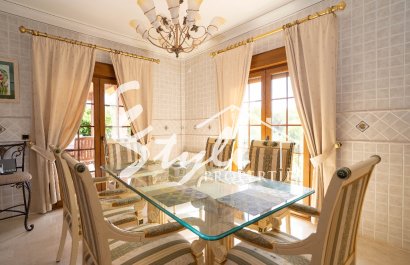 Вторичное жилье - Вилла - Кампоамор