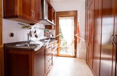 Вторичное жилье - Вилла - Кампоамор