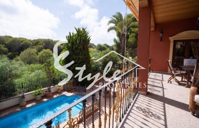 Вторичное жилье - Вилла - Кампоамор