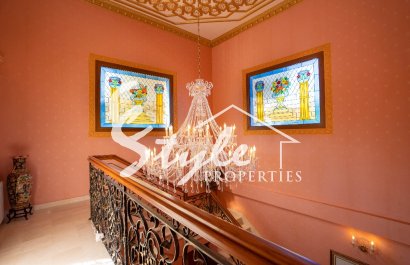 Вторичное жилье - Вилла - Кампоамор