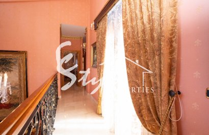 Вторичное жилье - Вилла - Кампоамор