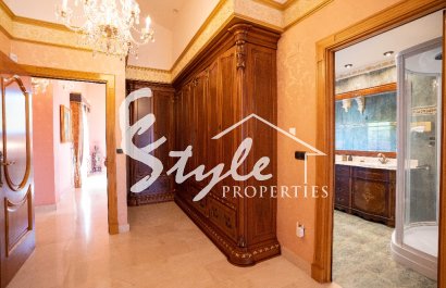 Вторичное жилье - Вилла - Кампоамор