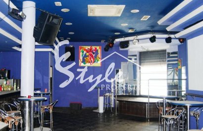 Продается коммерческое помещение в центре Торревьехи, Коста Бланка, Испания. ID081