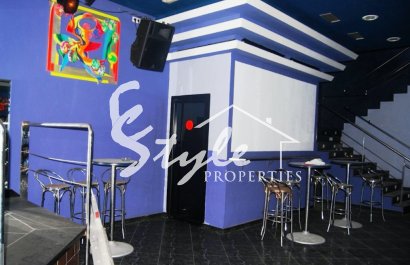 Продается коммерческое помещение в центре Торревьехи, Коста Бланка, Испания. ID081