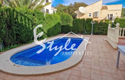 Resale - Villa - Playa Flamenca