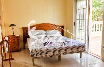 Resale - Villa - Playa Flamenca