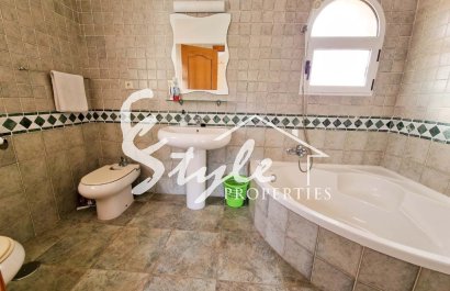 Resale - Villa - Playa Flamenca