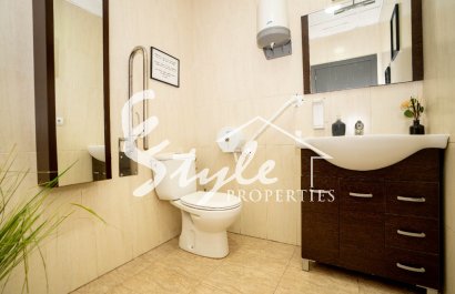 Resale - Commercial - Torrevieja