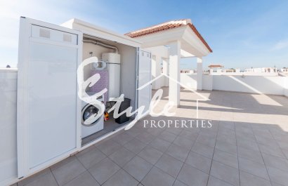 Áticos modernos en venta en Quesada, Costa Blanca Sur, España. ON1645_A