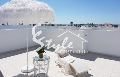 Áticos modernos en venta en Quesada, Costa Blanca Sur, España. ON1645_A