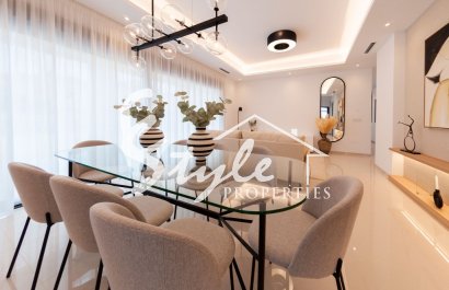  En venta nueva villa en la urbanización  de Ciudad Quesada, Alicante ,Costa Blanca ON1412