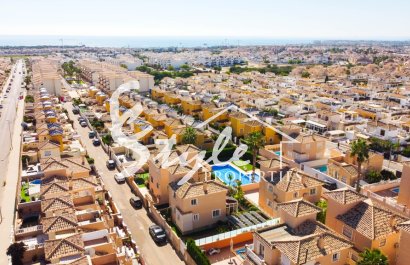 Дом на продажу в Лос Альтос, Пунта Прима, Коста Бланка, Испания, ID.1377