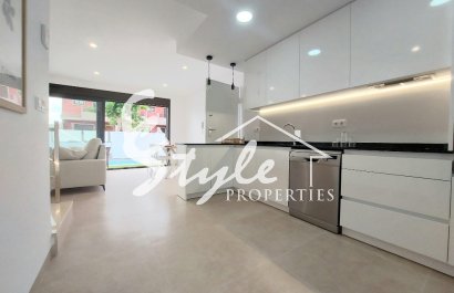 Готовые новые виллы в Сан Педро дель Пинатар, Мурсия, Испания. ON1532