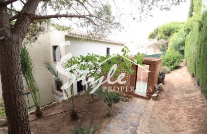 Купить виллу около моря в Campoamor.ID 6120