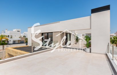  En venta nueva villa en la urbanización  de Ciudad Quesada, Alicante ,Costa Blanca ON1414