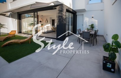 Таунхаусы новой постройки на продажу в Сан-Хавьере, Мурсия, Испания. ОN1675