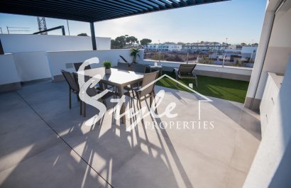 Таунхаусы новой постройки на продажу в Сан-Хавьере, Мурсия, Испания. ОN1675