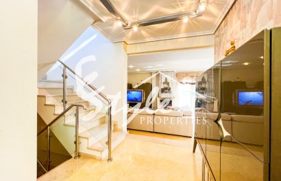 Resale - Villa - La Mata