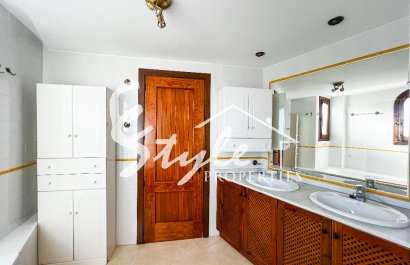 Resale - Apartment - Punta Prima