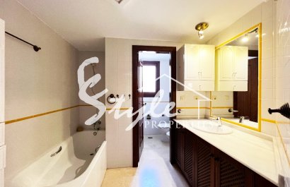 Resale - Apartment - Punta Prima