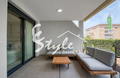 New build beachside apartments for sale in Torrevieja, Alicante, Costa Blanca, Spain ON1493_3