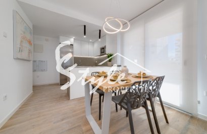 Apartamento nuevo en venta cerca de la playa en Arenales del Sol, Costa Blanca, España.ON1555