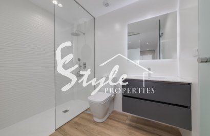 Apartamento nuevo en venta cerca de la playa en Arenales del Sol, Costa Blanca, España.ON1555