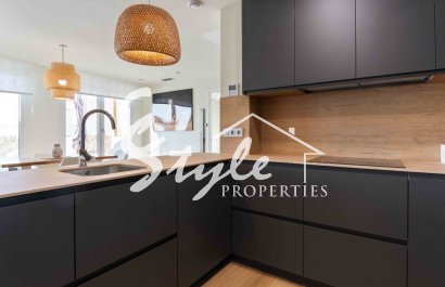 Продается новая вилла под ключ в Рохалесе, Коста Бланка, Испания. ОN1757