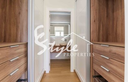 Продается новая вилла под ключ в Рохалесе, Коста Бланка, Испания. ОN1757