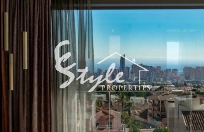 Продается новая роскошная вилла с видом на море в Финестрате, Коста Бланка, Испания. ОN1778