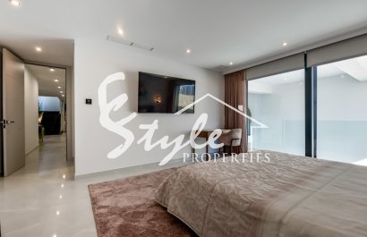 Продается новая роскошная вилла с видом на море в Финестрате, Коста Бланка, Испания. ОN1778