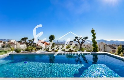 Продается новая роскошная вилла с видом на море в Финестрате, Коста Бланка, Испания. ОN1778