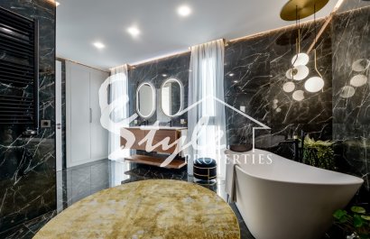 Продается новая роскошная вилла с видом на море в Финестрате, Коста Бланка, Испания. ОN1778