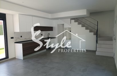 Новые таунхаусы на продажу в Вильямартине, Коста Бланка, Испания. ОN1782