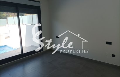 Новые таунхаусы на продажу в Вильямартине, Коста Бланка, Испания. ОN1782