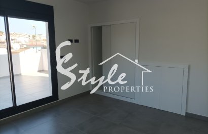 Новые таунхаусы на продажу в Вильямартине, Коста Бланка, Испания. ОN1782