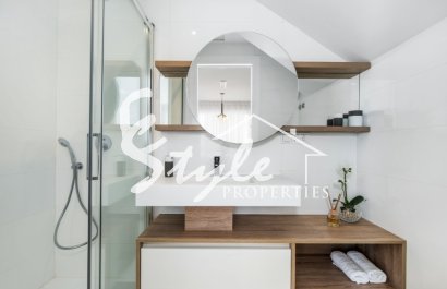 New build townhouse in Ciudad Quesada, Costa Blanca, Spain. ON1789