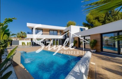 Роскошная вилла новой постройки в Сьюдад Кесада, Коста Бланка, Аликанте. ОN1794