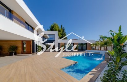 Роскошная вилла новой постройки в Сьюдад Кесада, Коста Бланка, Аликанте. ОN1794