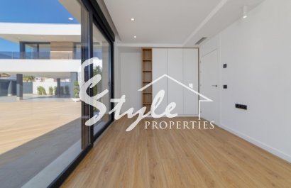 Роскошная вилла новой постройки в Сьюдад Кесада, Коста Бланка, Аликанте. ОN1794